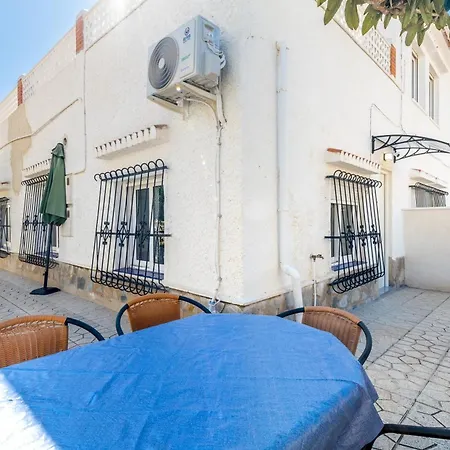 Calas Jardin E Holiday home